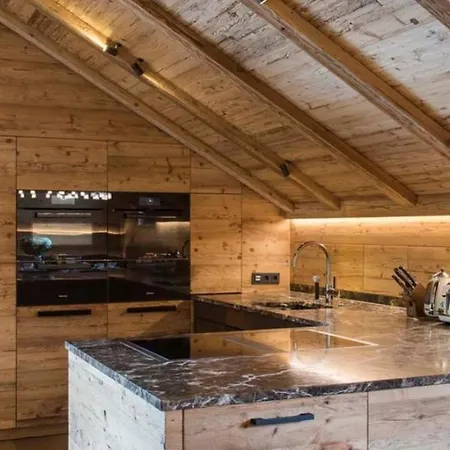 5br Elegant Gestaltete Mit Sauna