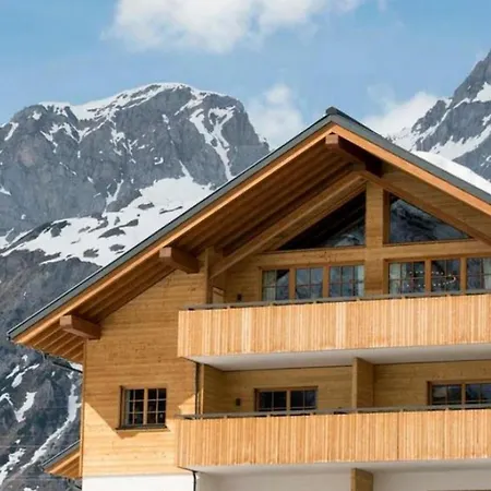 5br Elegant Gestaltete Mit Sauna *